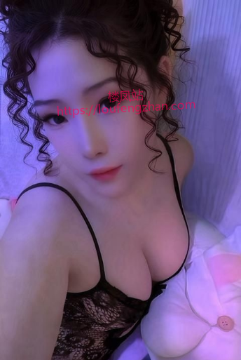 妩媚风骚轻熟女