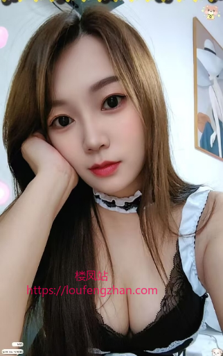 服务系舌吻少妇