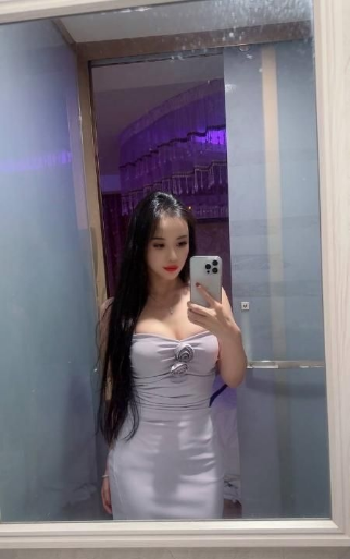 肤白温柔性感御姐